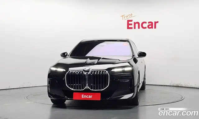 BMW 7 серия 2025 3.0 автомат (гидро), миниатюра 3