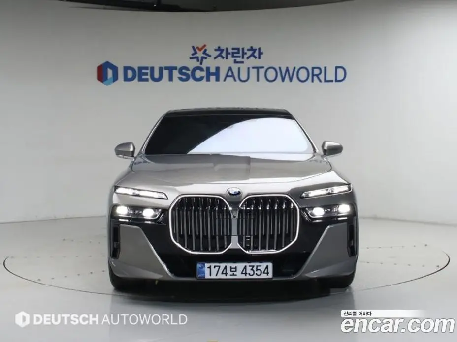 BMW 7 серия 2025 3.0 автомат (гидро), фото 3