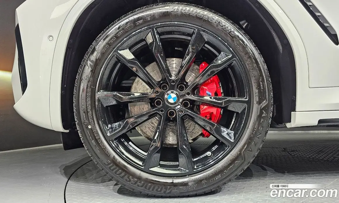 BMW X4 2025 2.0 автомат (гидро), фото 5