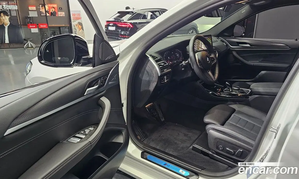 BMW X4 2025 2.0 автомат (гидро), фото 10