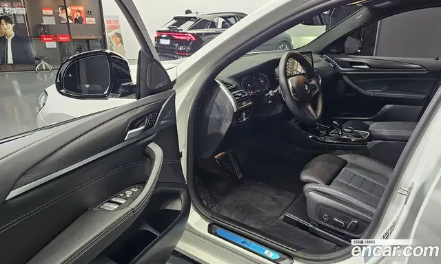 BMW X4 2025 2.0 автомат (гидро), миниатюра 10
