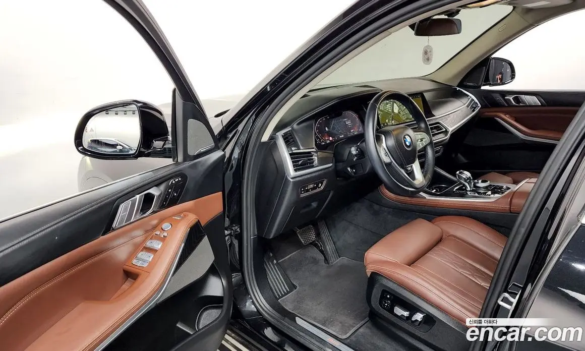 BMW X7 2022 3.0 автомат (гидро), фото 13