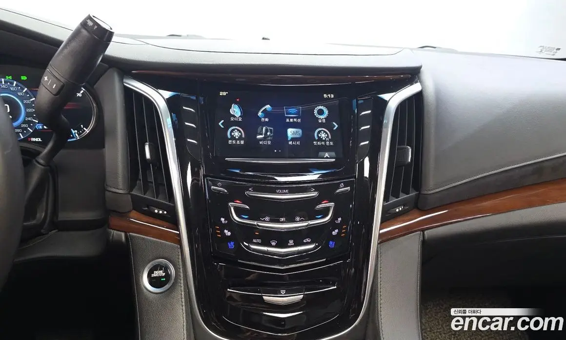 Cadillac Escalade 2017 6.2 автомат (гидро), фото 15 Cadillac Escalade 2017 6.2 автомат (гидро), фото 15
