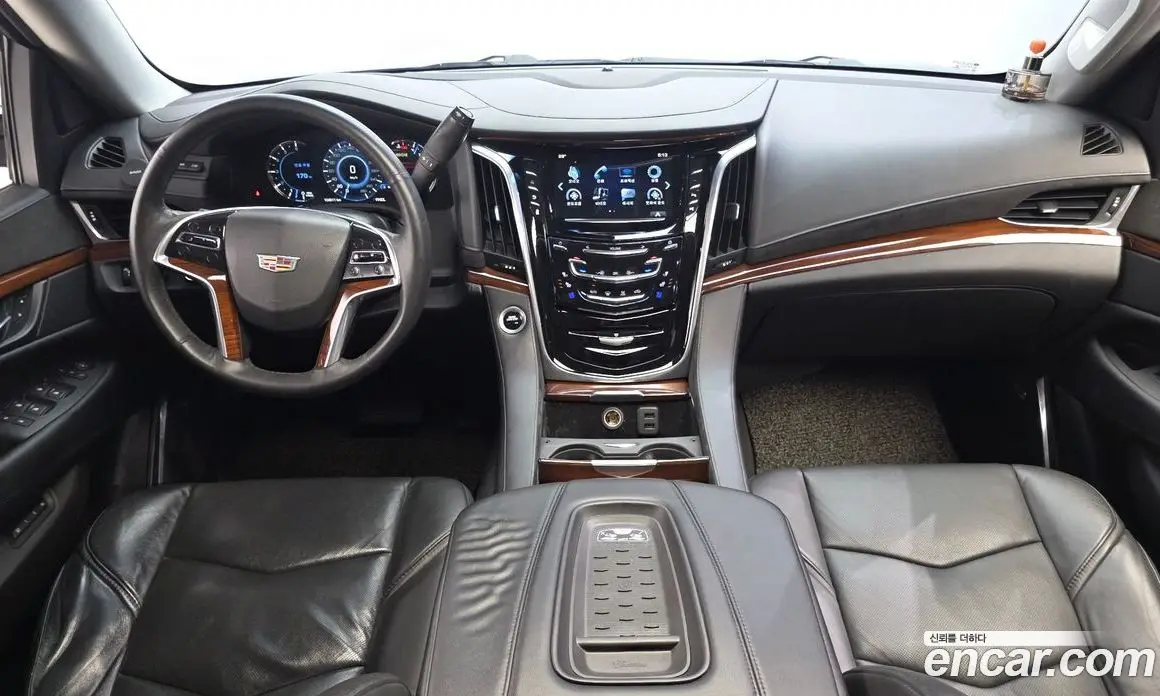 Cadillac Escalade 2017 6.2 автомат (гидро), фото 7 Cadillac Escalade 2017 6.2 автомат (гидро), фото 7