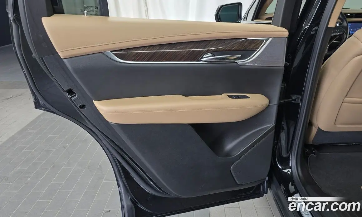 Cadillac XT6 2024 3.6 автомат (гидро), фото 15 Cadillac XT6 2024 3.6 автомат (гидро), фото 15