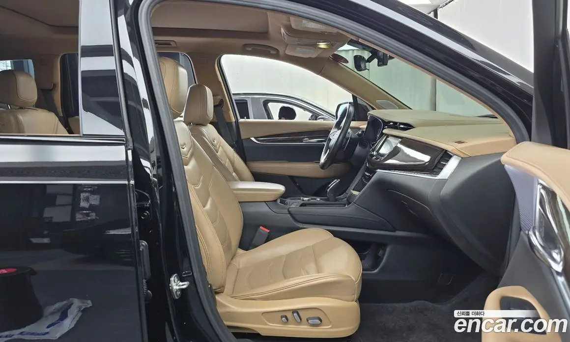 Cadillac XT6 2024 3.6 автомат (гидро), фото 16 Cadillac XT6 2024 3.6 автомат (гидро), фото 16