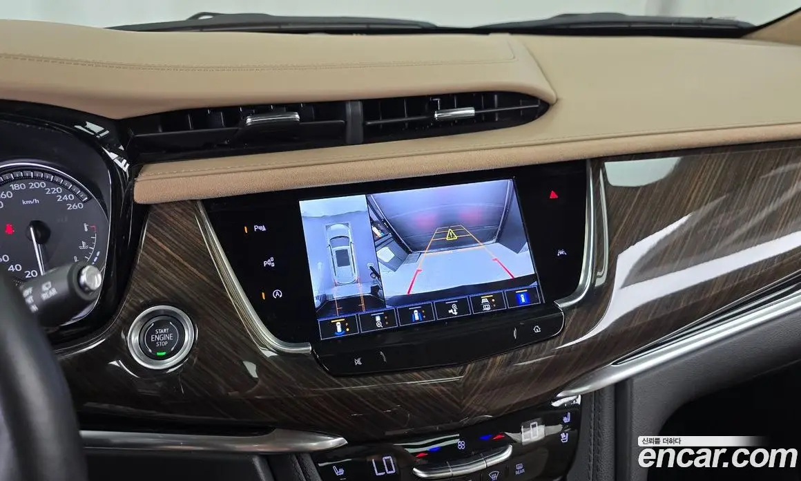 Cadillac XT6 2024 3.6 автомат (гидро), фото 20 Cadillac XT6 2024 3.6 автомат (гидро), фото 20