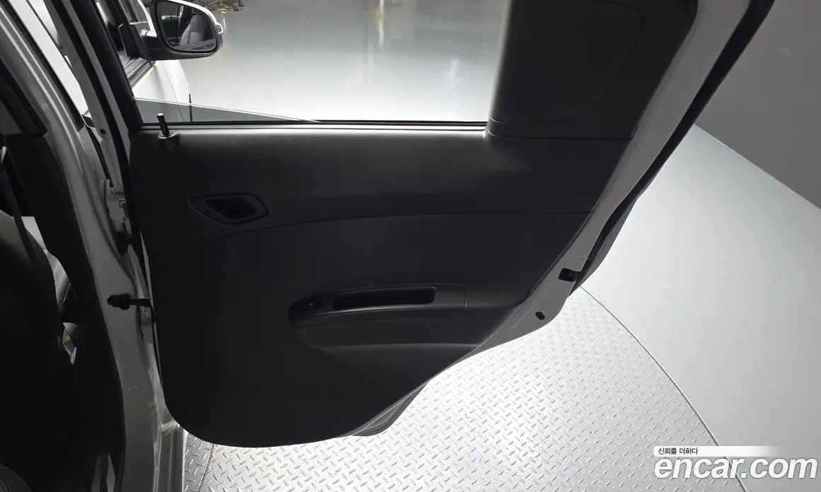 Chevrolet Spark 2014 1.0 автомат (гидро), фото 15
