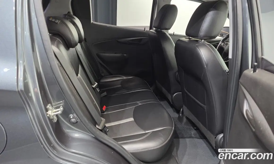 Chevrolet Spark 2019 1.0 автомат (гидро), фото 12