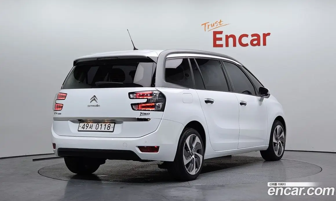Citroen C4 Picasso 2016 2.0 автомат (гидро), фото 2 Citroen C4 Picasso 2016 2.0 автомат (гидро), фото 2