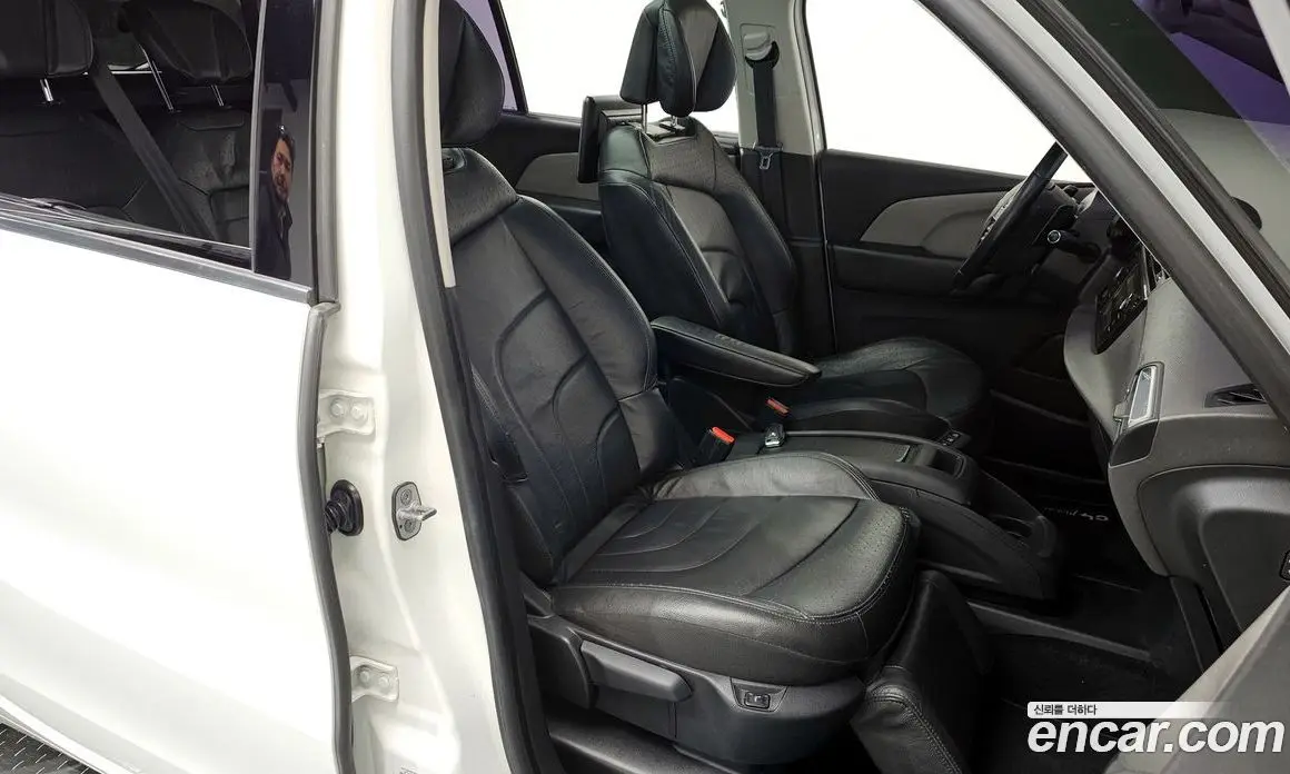 Citroen C4 Picasso 2016 2.0 автомат (гидро), фото 11 Citroen C4 Picasso 2016 2.0 автомат (гидро), фото 11