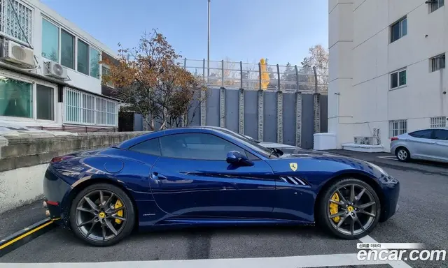 Ferrari California 2010 4.3 автомат (гидро), миниатюра 3