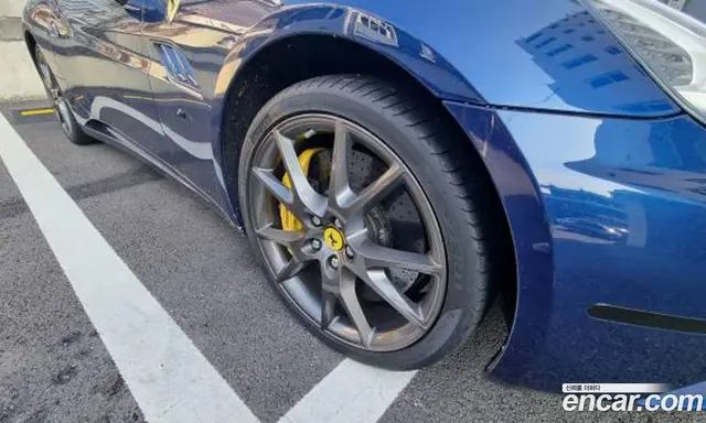 Ferrari California 2010 4.3 автомат (гидро), миниатюра 5