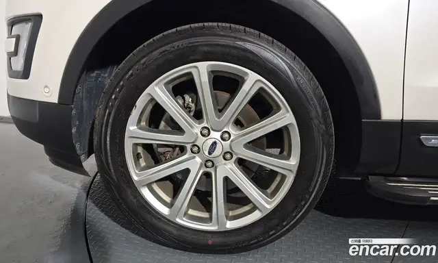 Ford Explorer 2016 2.3 автомат (гидро), миниатюра 5