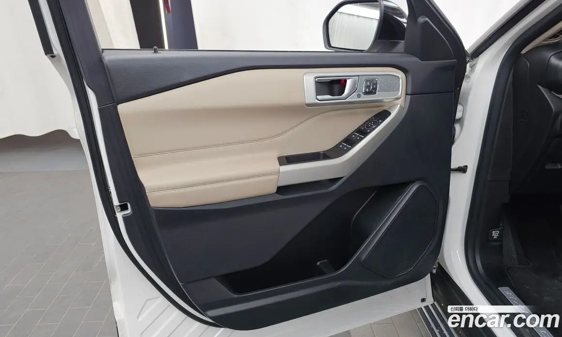 Ford Explorer 2022 2.3 автомат (гидро), фото 14