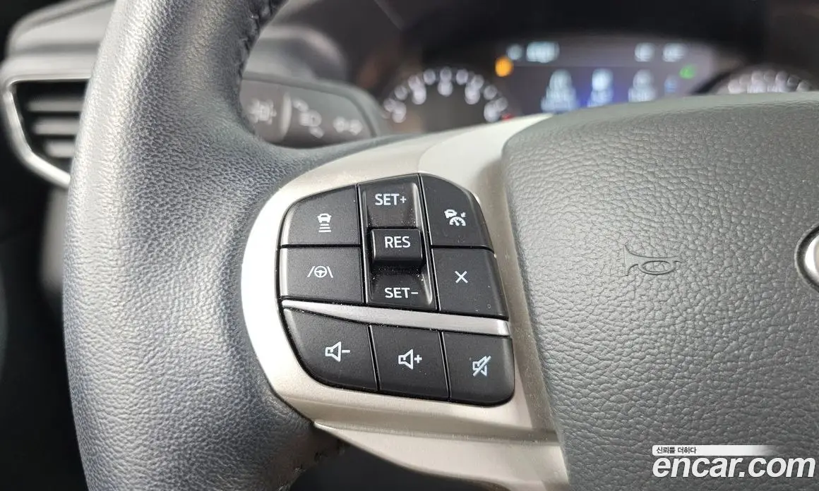 Ford Explorer 2022 2.3 автомат (гидро), фото 28