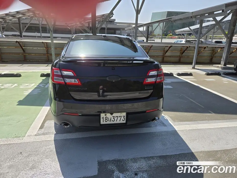 Ford Taurus 2015 3.5 автомат (гидро), фото 4