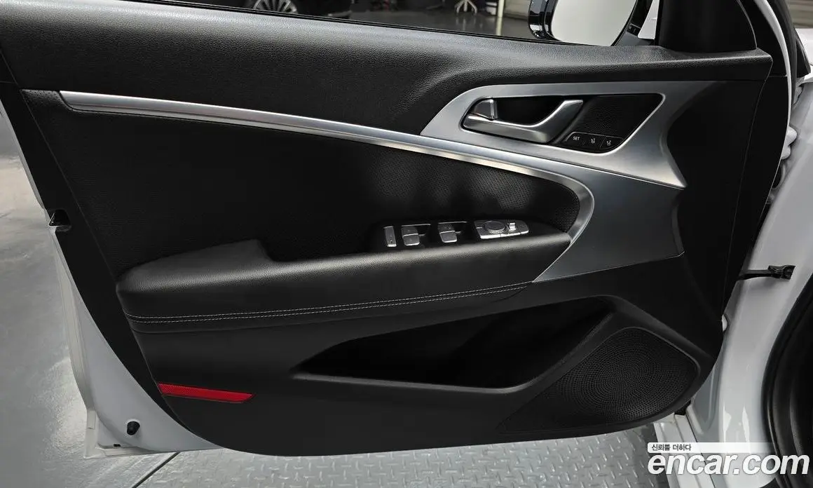 Genesis G70 2018 2.0 автомат (гидро), фото 14