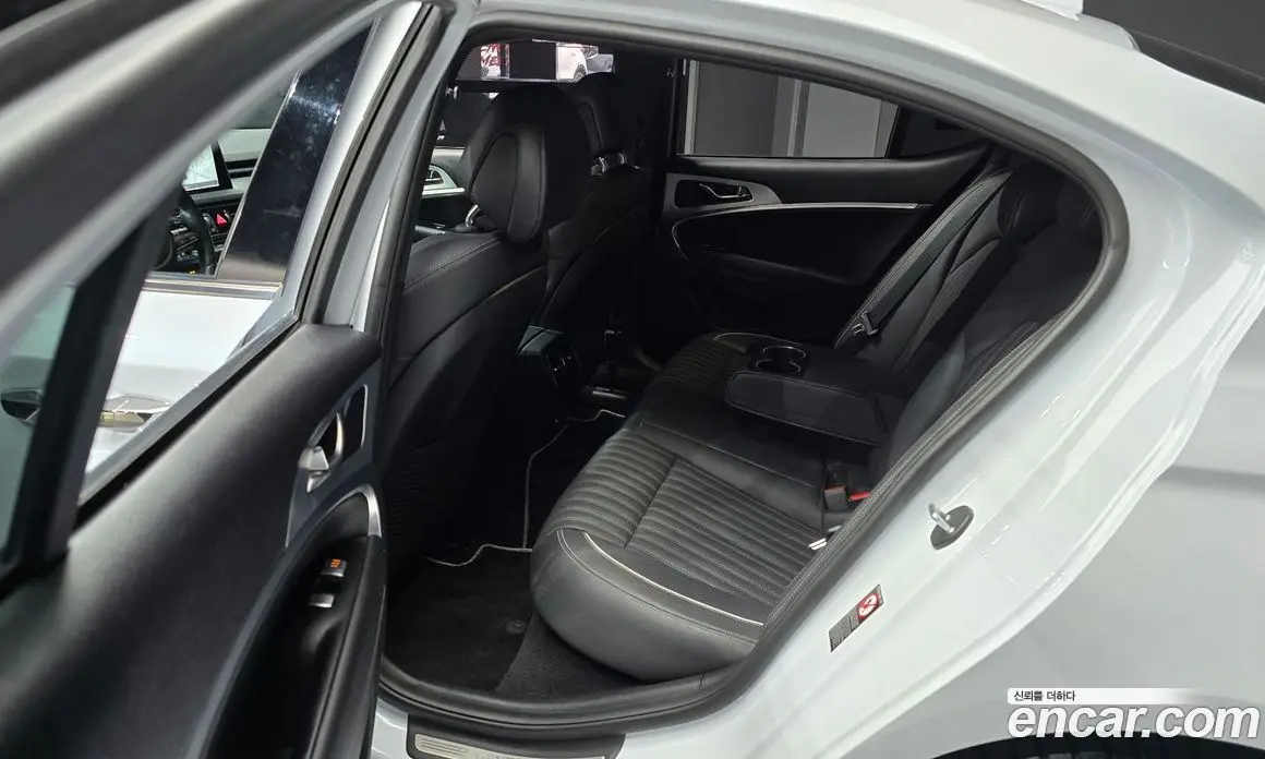 Genesis G70 2018 2.0 автомат (гидро), фото 18