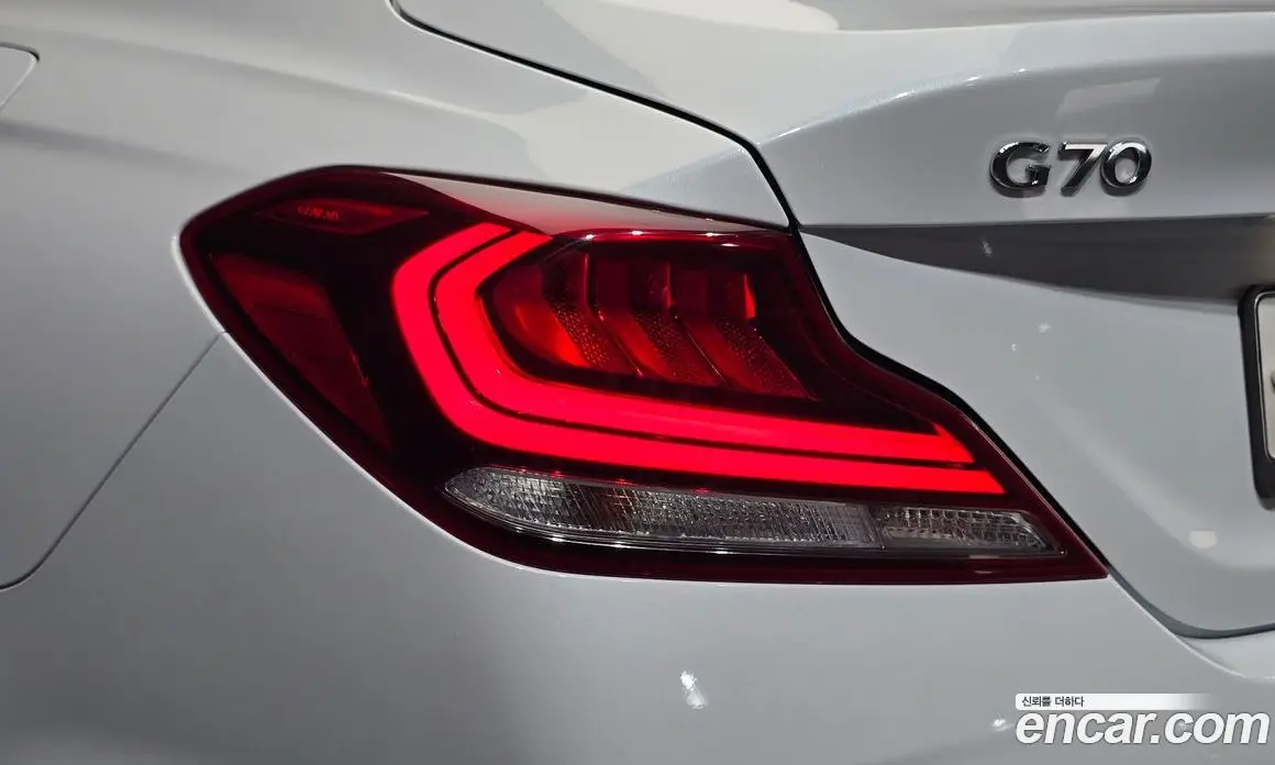 Genesis G70 2018 2.0 автомат (гидро), фото 9