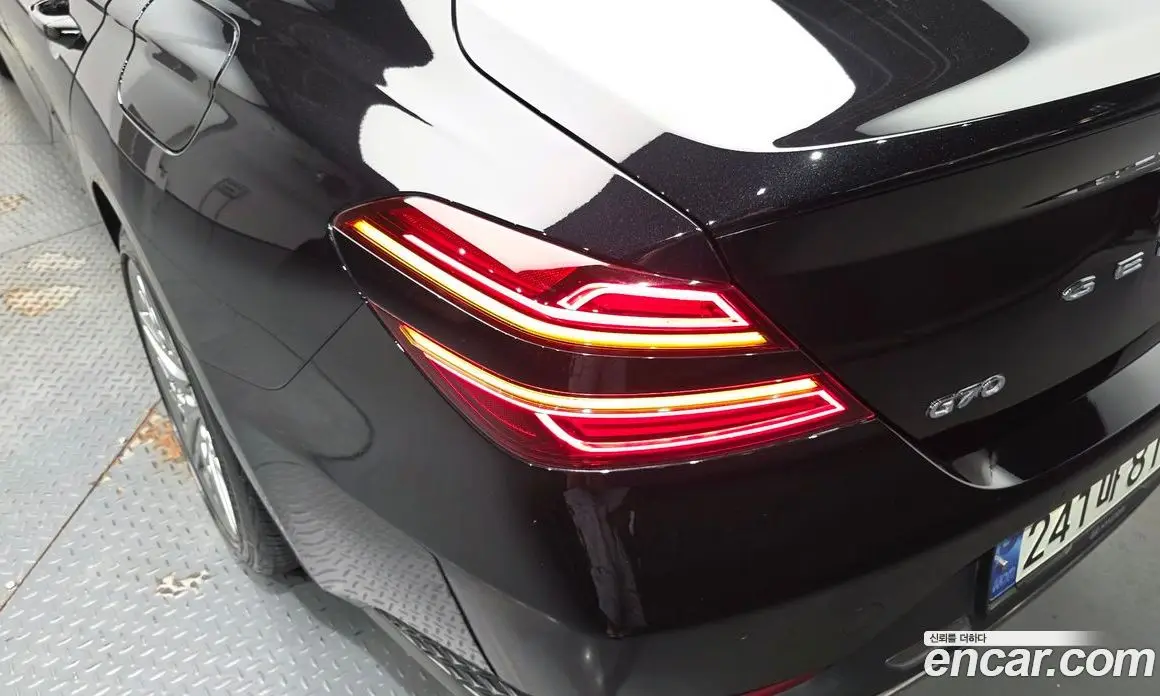 Genesis G70 2020 2.0 автомат (гидро), фото 8