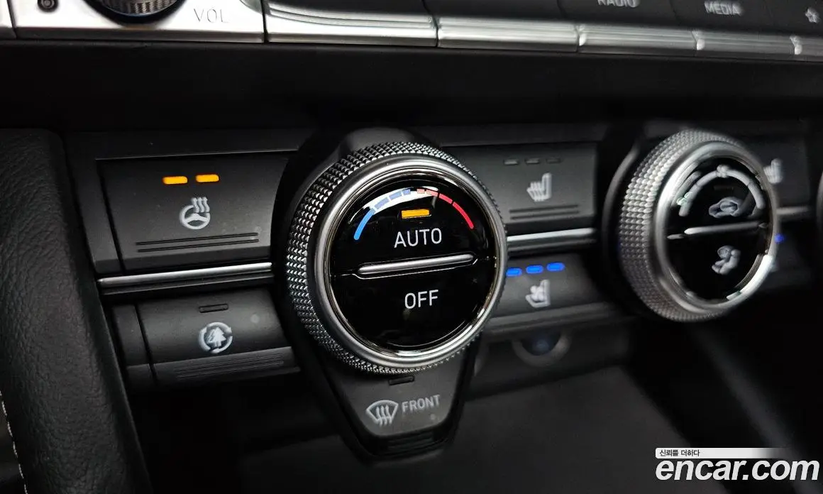 Genesis G70 2022 2.0 автомат (гидро), фото 27