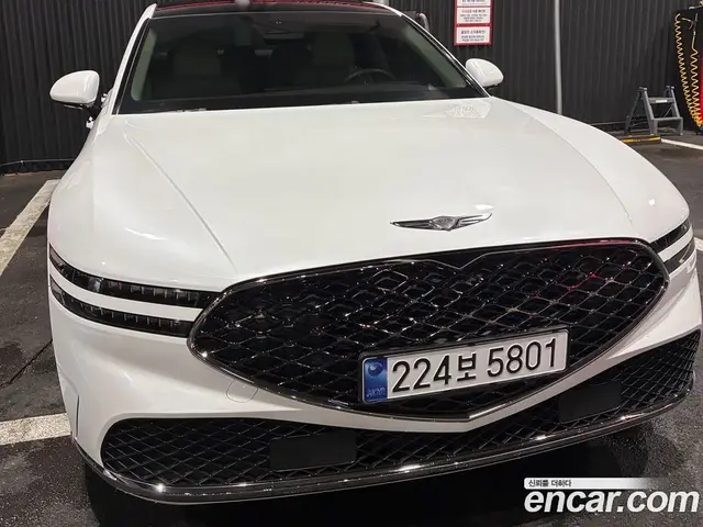 Genesis G90, 2022, 33 166 км