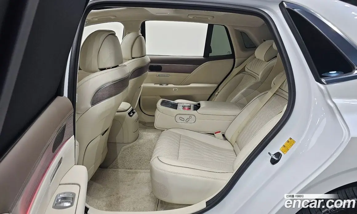 Genesis G90 2024 3.5 автомат (гидро), фото 16