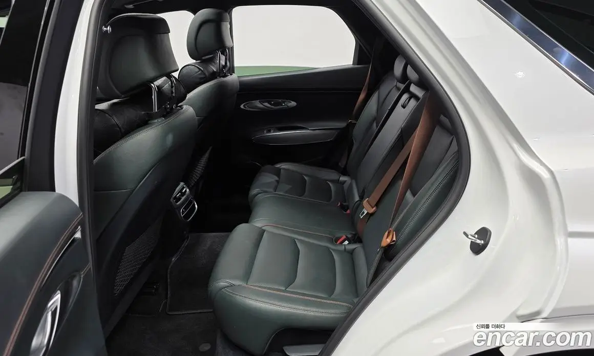 Genesis GV70 2021 2.5 автомат (гидро), фото 16