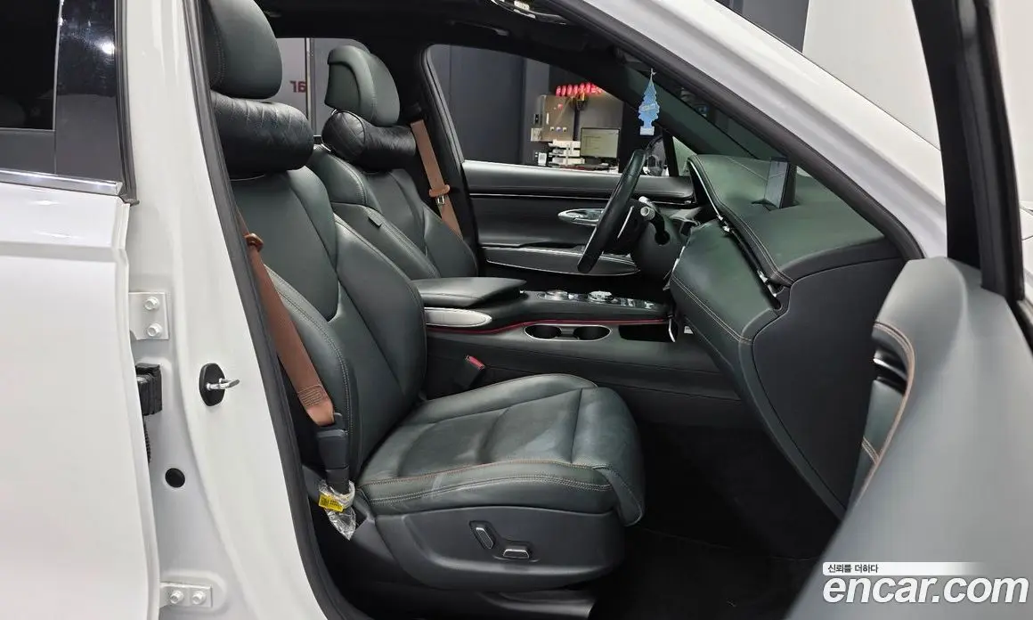 Genesis GV70 2021 2.5 автомат (гидро), фото 17