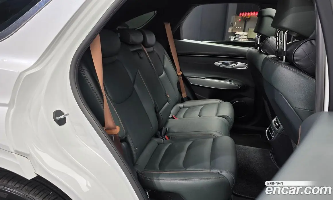 Genesis GV70 2021 2.5 автомат (гидро), фото 18