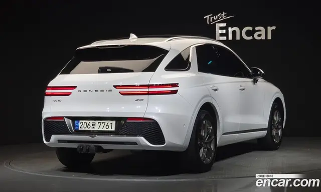 Genesis GV70 2021 2.2 автомат (гидро), миниатюра 2