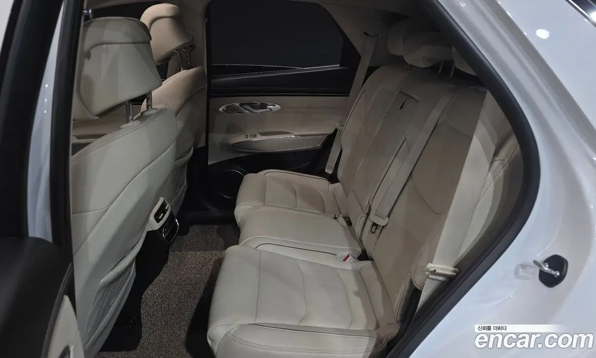 Genesis GV70 2021 2.2 автомат (гидро), фото 11