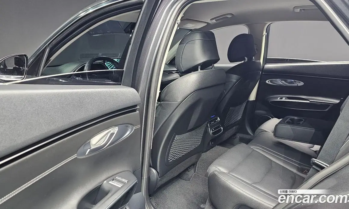 Genesis GV70 2021 2.5 автомат (гидро), фото 22