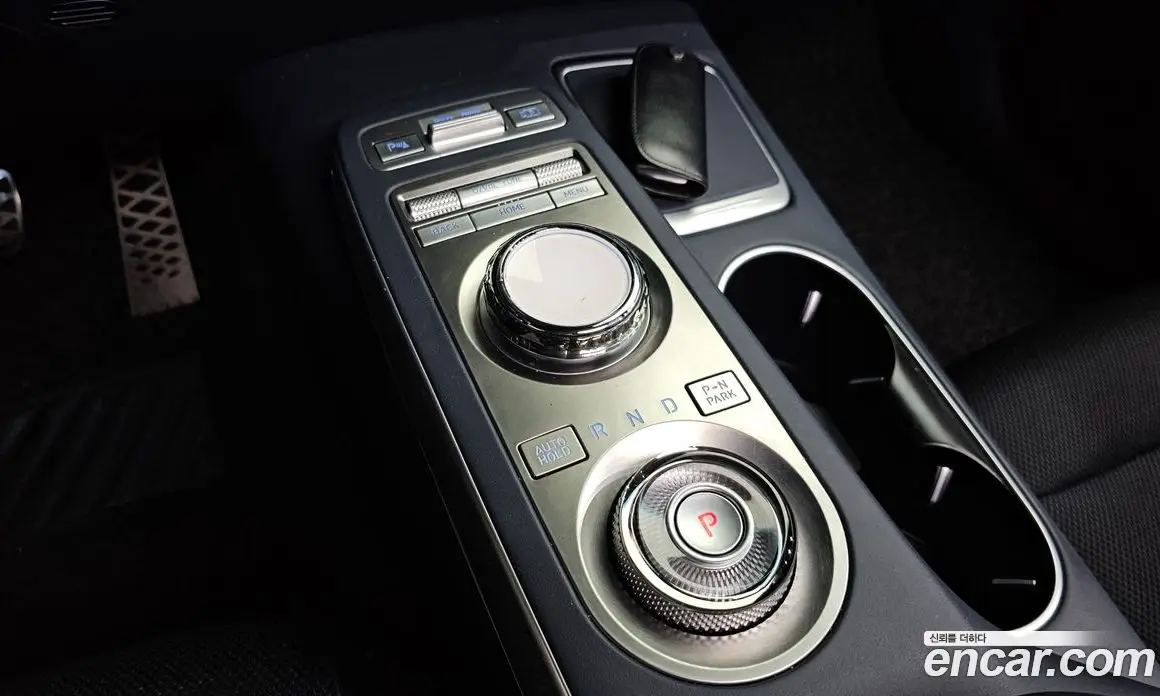 Genesis GV70 2021 2.5 автомат (гидро), фото 8