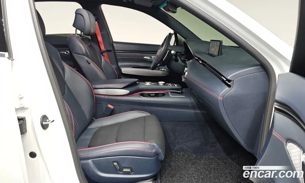 Genesis GV70 2021 2.5 автомат (гидро), фото 10