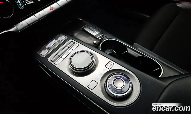 Genesis GV70 2023 2.5 автомат (гидро), миниатюра 12