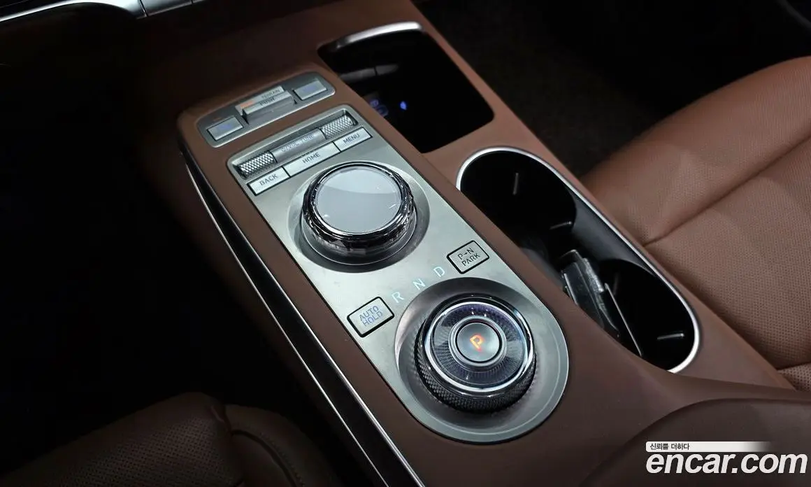Genesis GV70 2023 2.5 автомат (гидро), фото 9