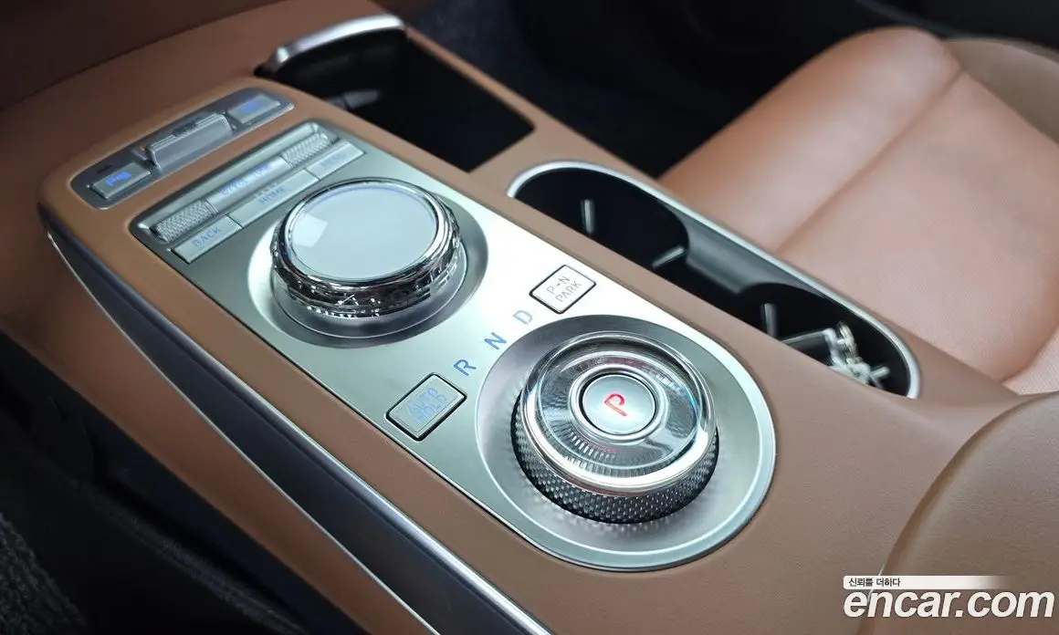 Genesis GV70 2023 2.5 автомат (гидро), фото 12