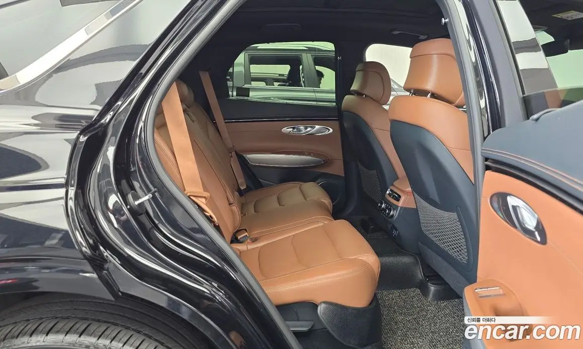 Genesis GV70 2023 2.5 автомат (гидро), фото 17