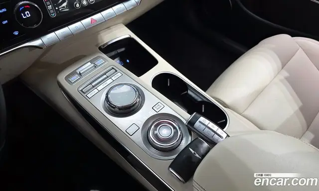 Genesis GV70 2023 2.5 автомат (гидро), миниатюра 12