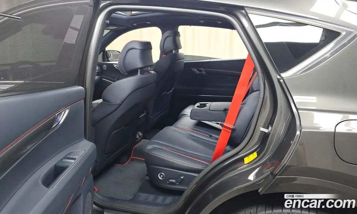 Genesis GV80 2023 3.5 автомат (гидро), фото 17