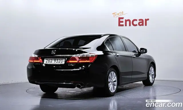 Honda Accord 2015 2.4 автомат (гидро), миниатюра 2