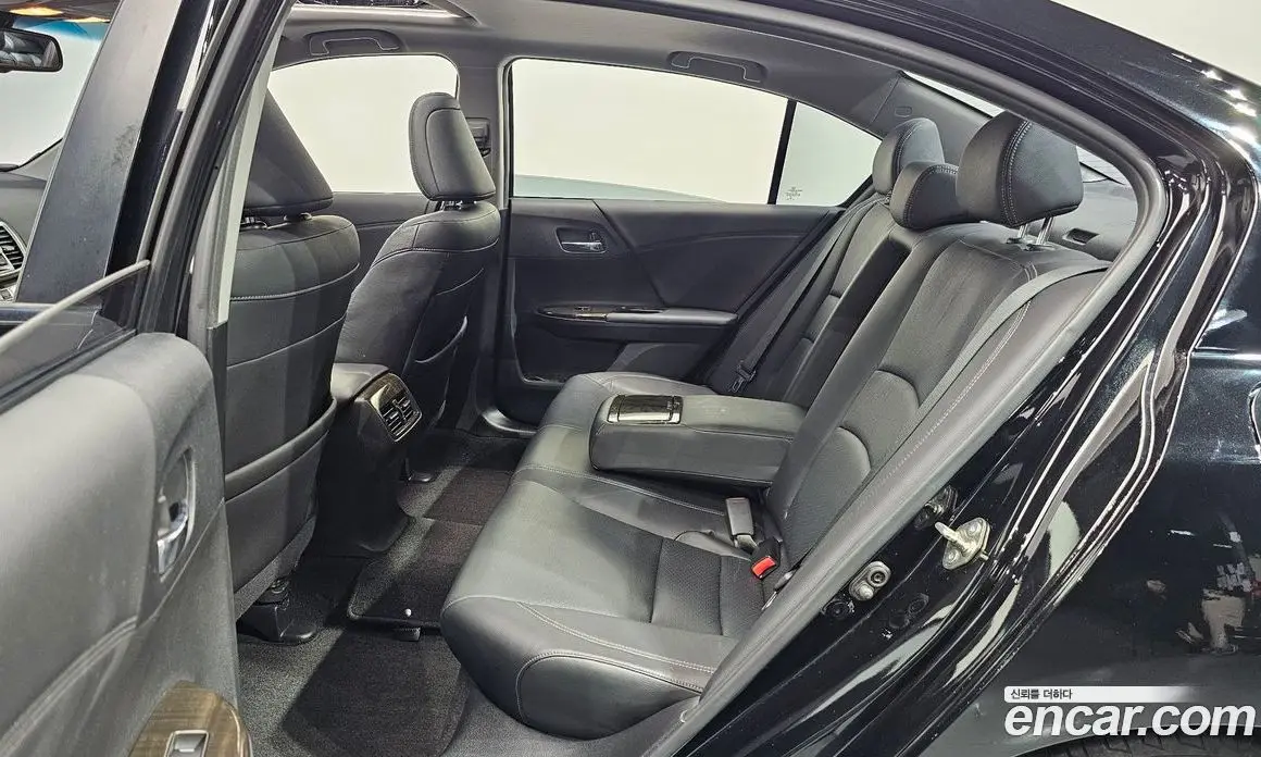 Honda Accord 2015 2.4 автомат (гидро), фото 11