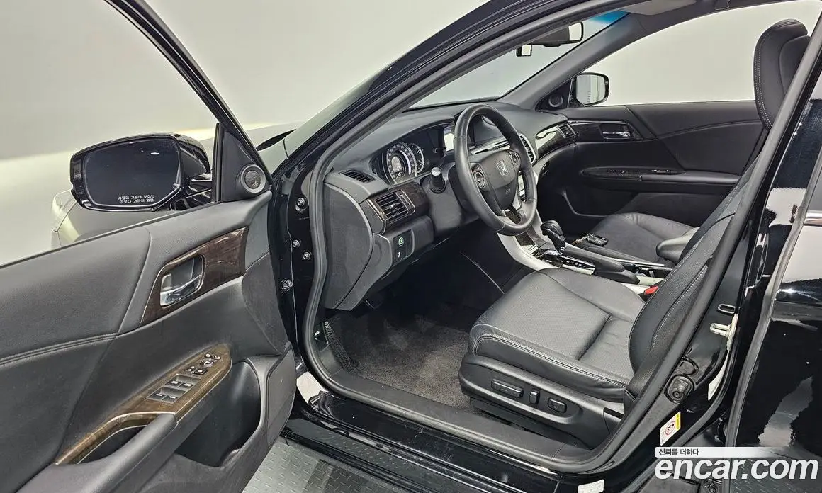 Honda Accord 2015 2.4 автомат (гидро), фото 10