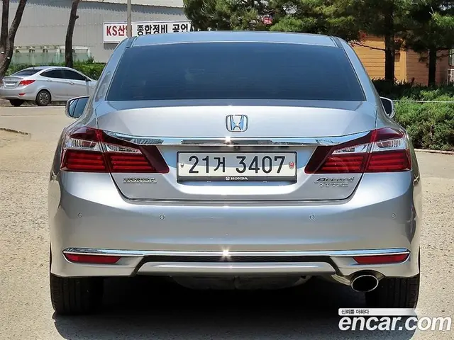 Honda Accord 2017 2.4 автомат (гидро), миниатюра 4