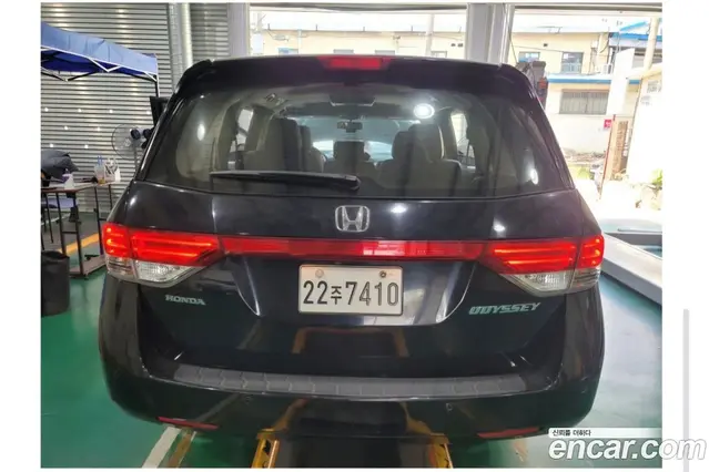 Honda Odyssey 2015 3.5 автомат (гидро), миниатюра 3
