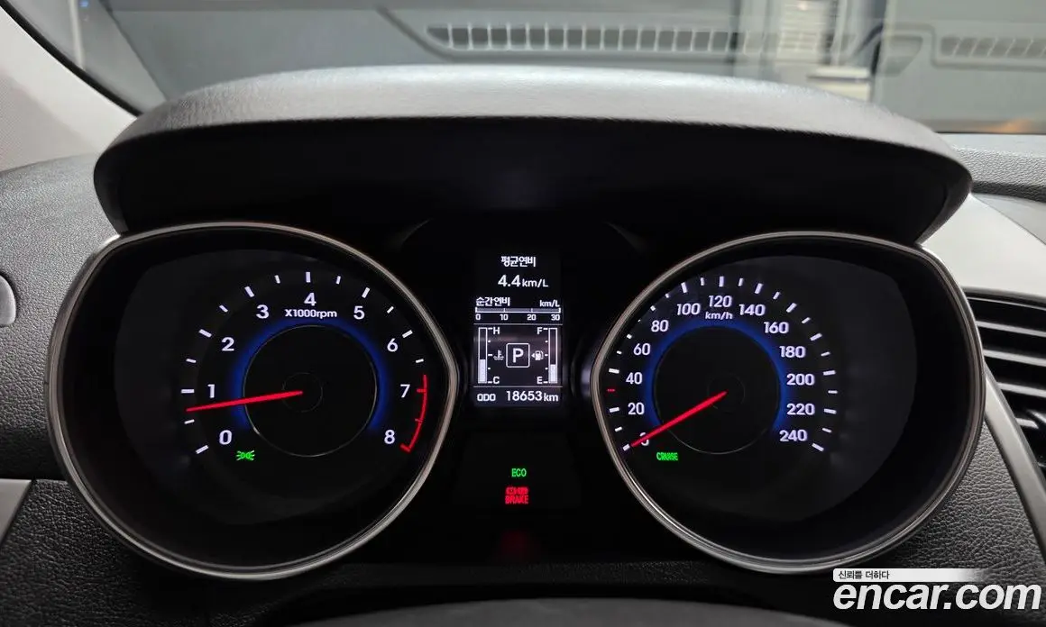 Hyundai Avante 2014 1.6 автомат (гидро), фото 11