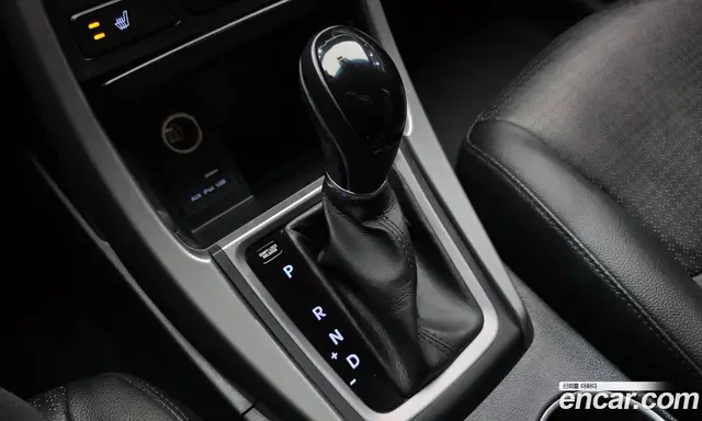 Hyundai Avante 2014 1.6 автомат (гидро), миниатюра 12