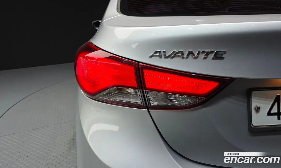 Hyundai Avante 2014 1.6 автомат (гидро), фото 9